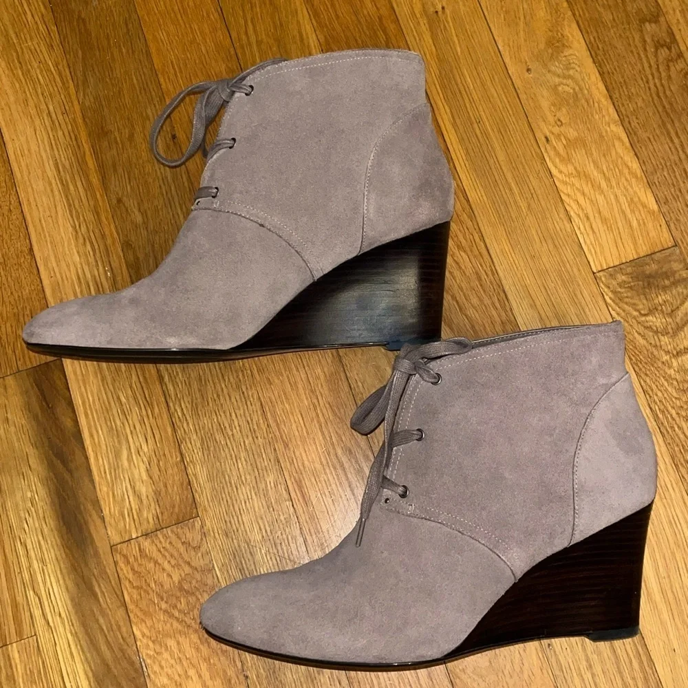 Ralph Lauren Tan Taupe Leather suede wedge ankle booties lace-up pointed toe 10